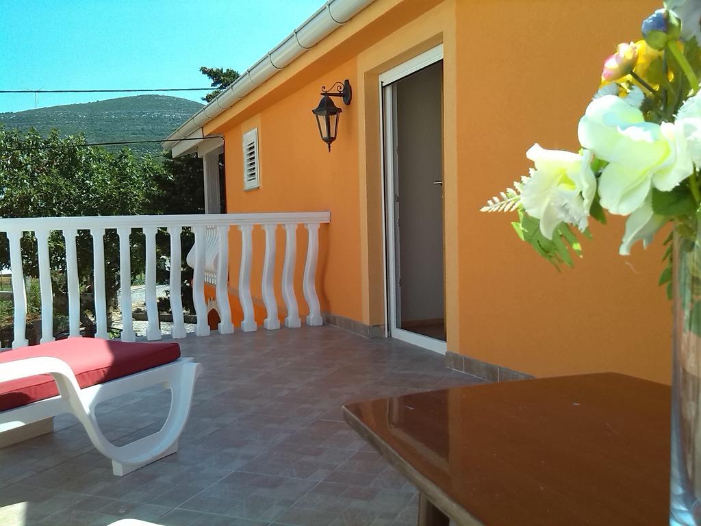 Apartments Batarilo Gornji Karin Bilik gambar