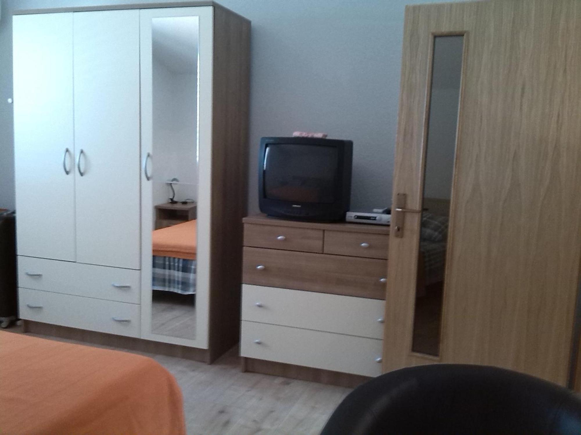 Apartments Batarilo Gornji Karin Bilik gambar